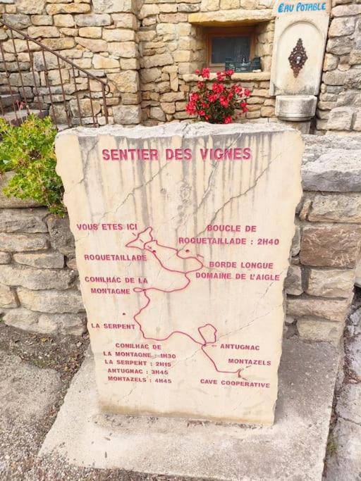 Gite Chaleureux Au Coeur Du Village Roquetaillade Exterior foto